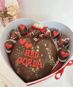Surprise heart, Breakable heart gift #heartgift #giftchocolate "hear, Chocolate!" #surprisegift