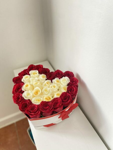 Red flowers & White Heart Box