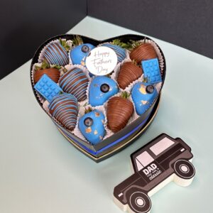 father's day 2023 gift heart with chocolate Strawberries